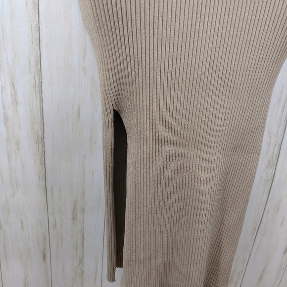 Babaton beige ribbed bodycon dress XS - Picture 3 of 6